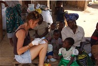 Samantha Ludick helps Malawian Villagers